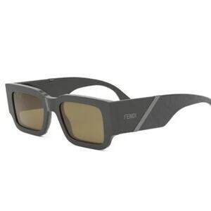 Brand New Fendi Sunglasses - FE40131I Rx Size 51-20-150*2 F